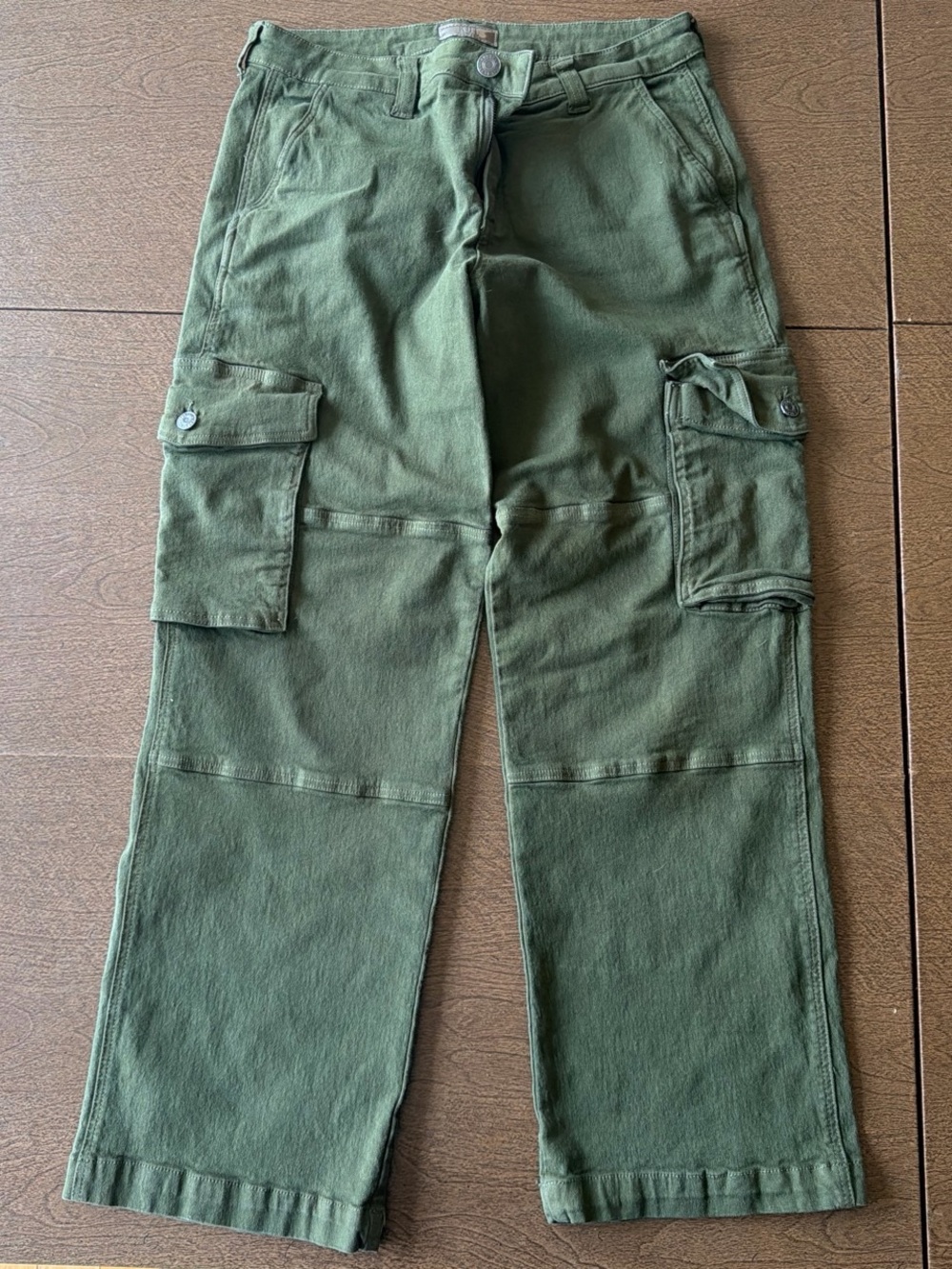 Kut from the Kloth Cargo Pants in Olive Green